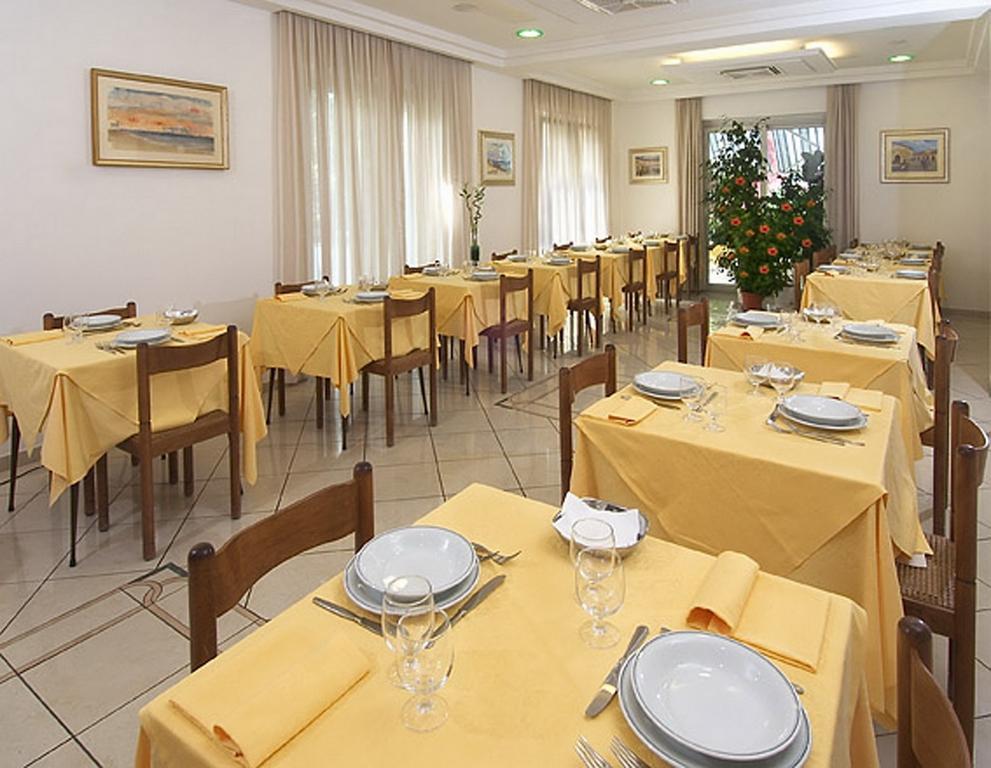 Hotel Vienna Senigallia Exteriér fotografie