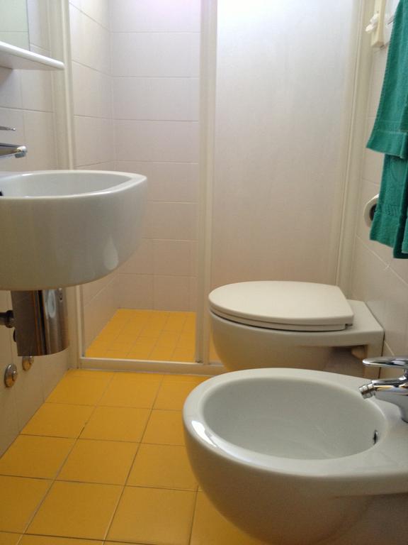 Hotel Vienna Senigallia Pokoj fotografie